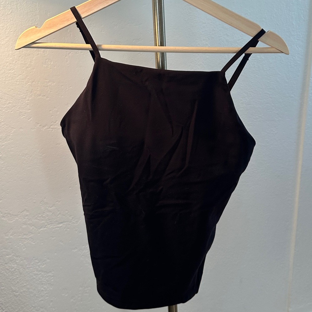 Elegant Black Spaghetti Strap Sports Top